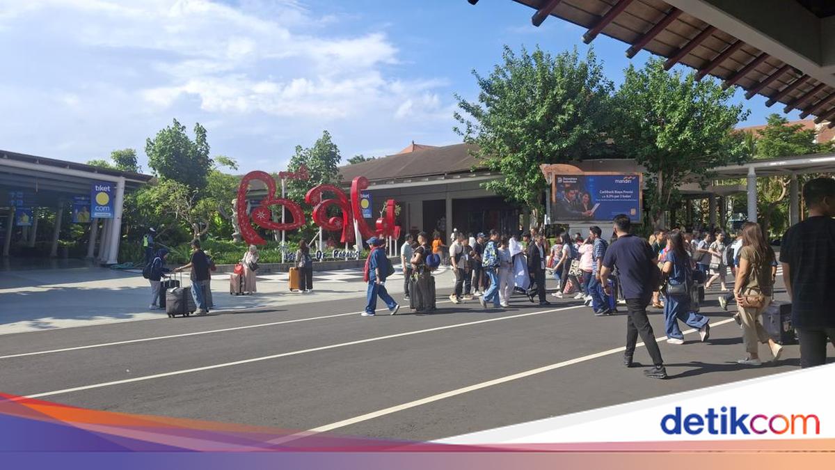 Airfares from Bali Rise Further, Passengers Complain