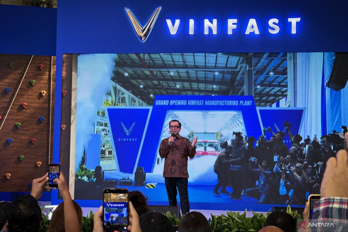 VinFast awaits investigation findings into Bekasi train accident