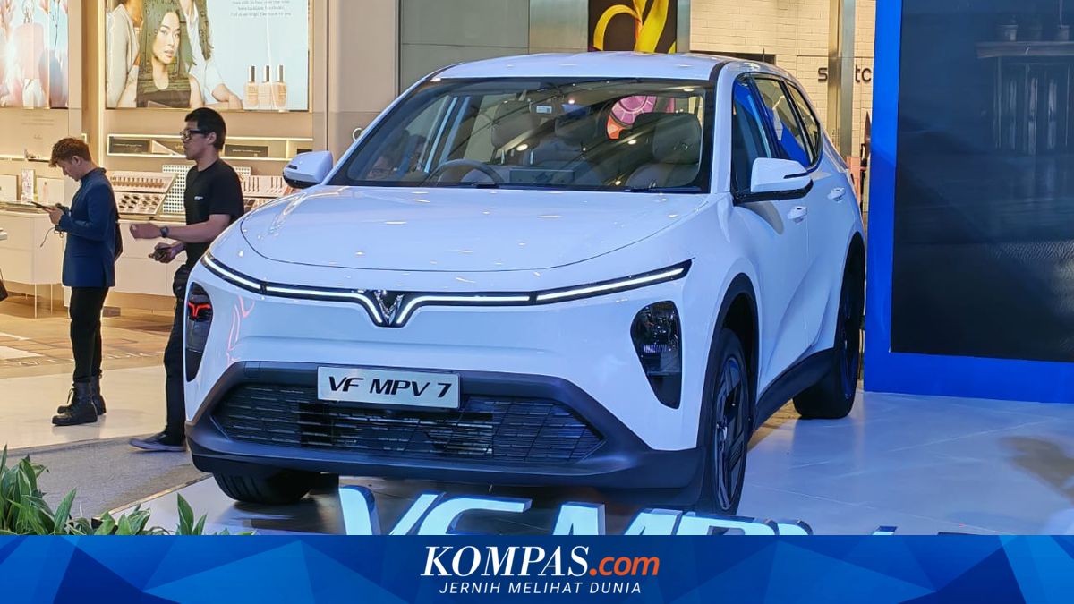 VinFast Officially Starts Local Assembly of VF MPV 7 in Indonesia, Price Unchanged