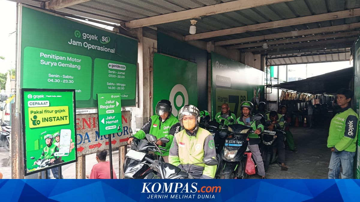 Online Taxi Drivers Welcome Removal of 'Hemat' Program, Hope for Increased Income