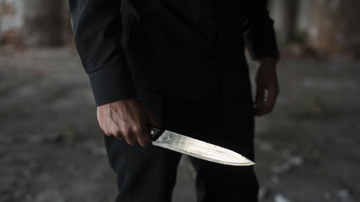 PPSU Worker Stabbed in East Jakarta After Refusing to Accept Reprimand