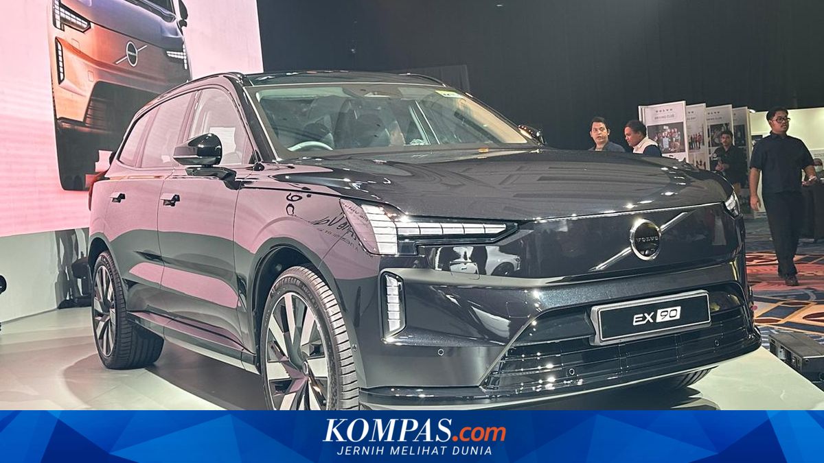 Volvo EX90 Launches, Targeting Family and Corporate Markets