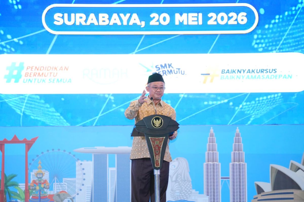 Minister emphasizes literacy to shield students from online gambling