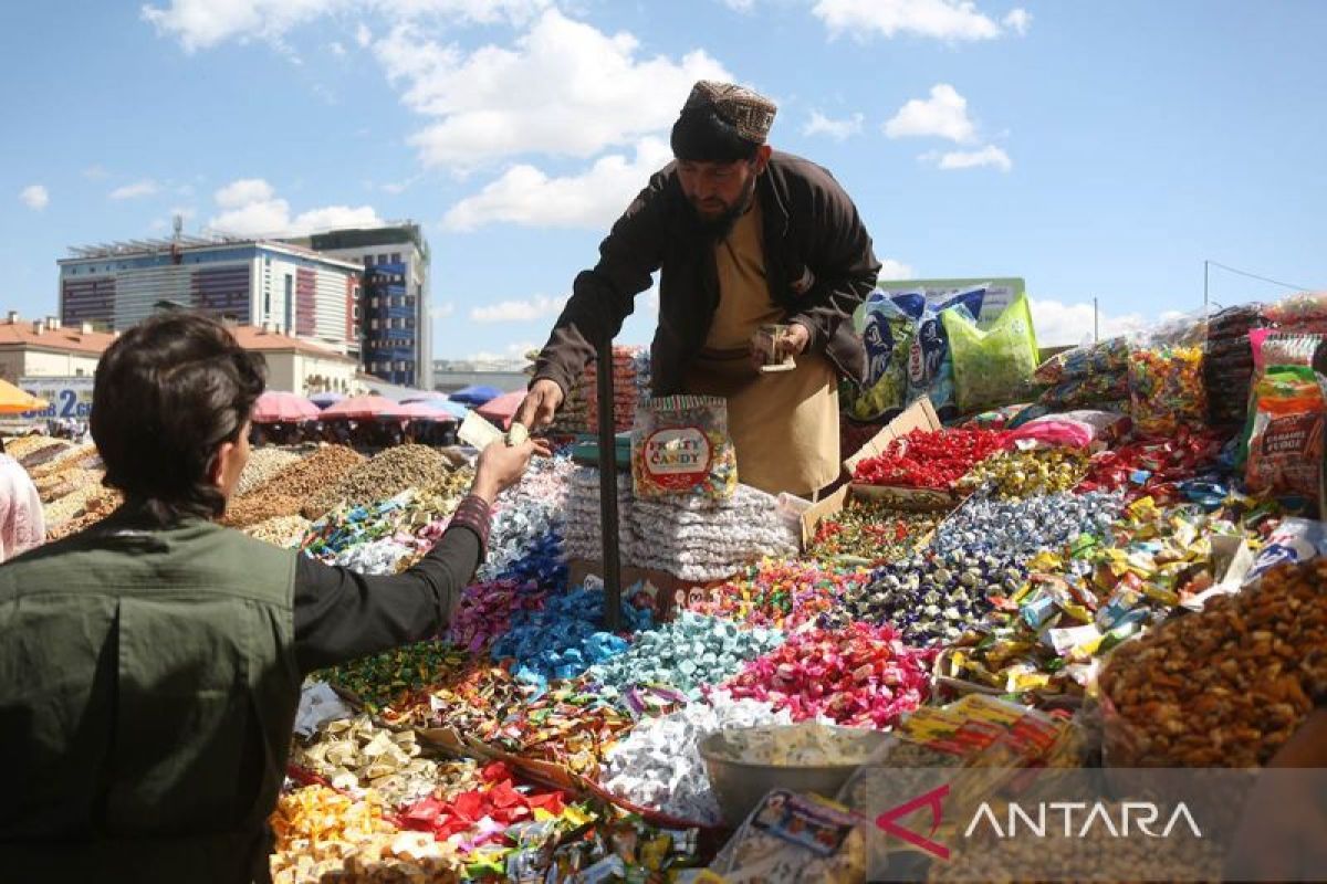 In a Single Day, 5,781 Afghan Refugees Return to Their Homeland