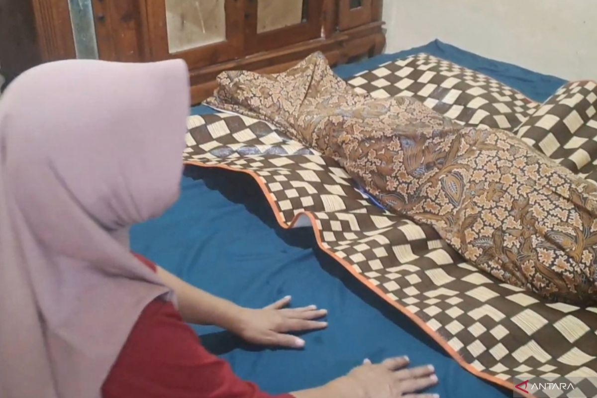 A 12-year-old boy dies after drowning in Kali Baru, Kramat Jati, East Jakarta