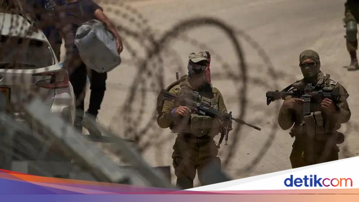 US and Iran Exchange Threats as Israel Stays on War Footing