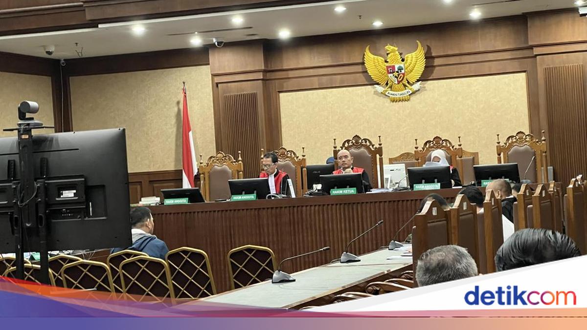 Witness Reveals Bribe Envelope Code '1' Allocated to the Director General of Customs