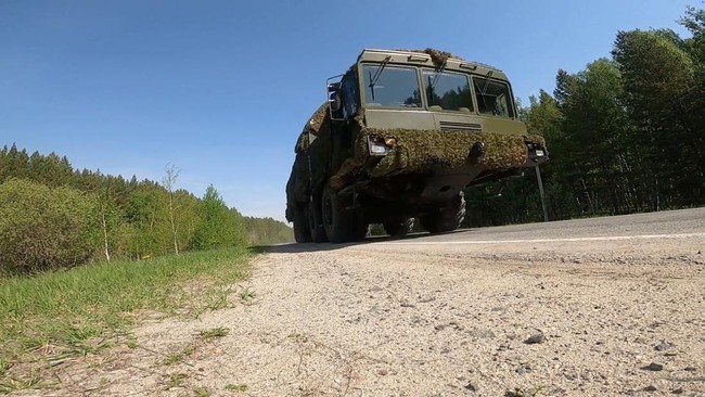 Footage Shows Russia Deploying Nuclear Warheads, Aiming Them Where?