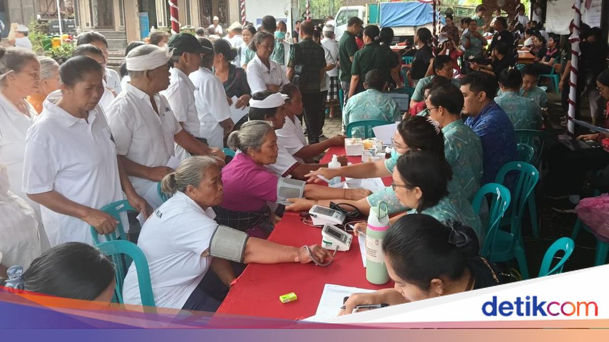 TP PKK Gianyar Organises Free Exercise Session and Health Checks for the Elderly