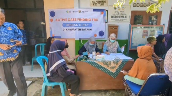 To Anticipate Acute Respiratory Infections, Residents Around Batang Coal-Fired Power Plant Undergo Health Checks