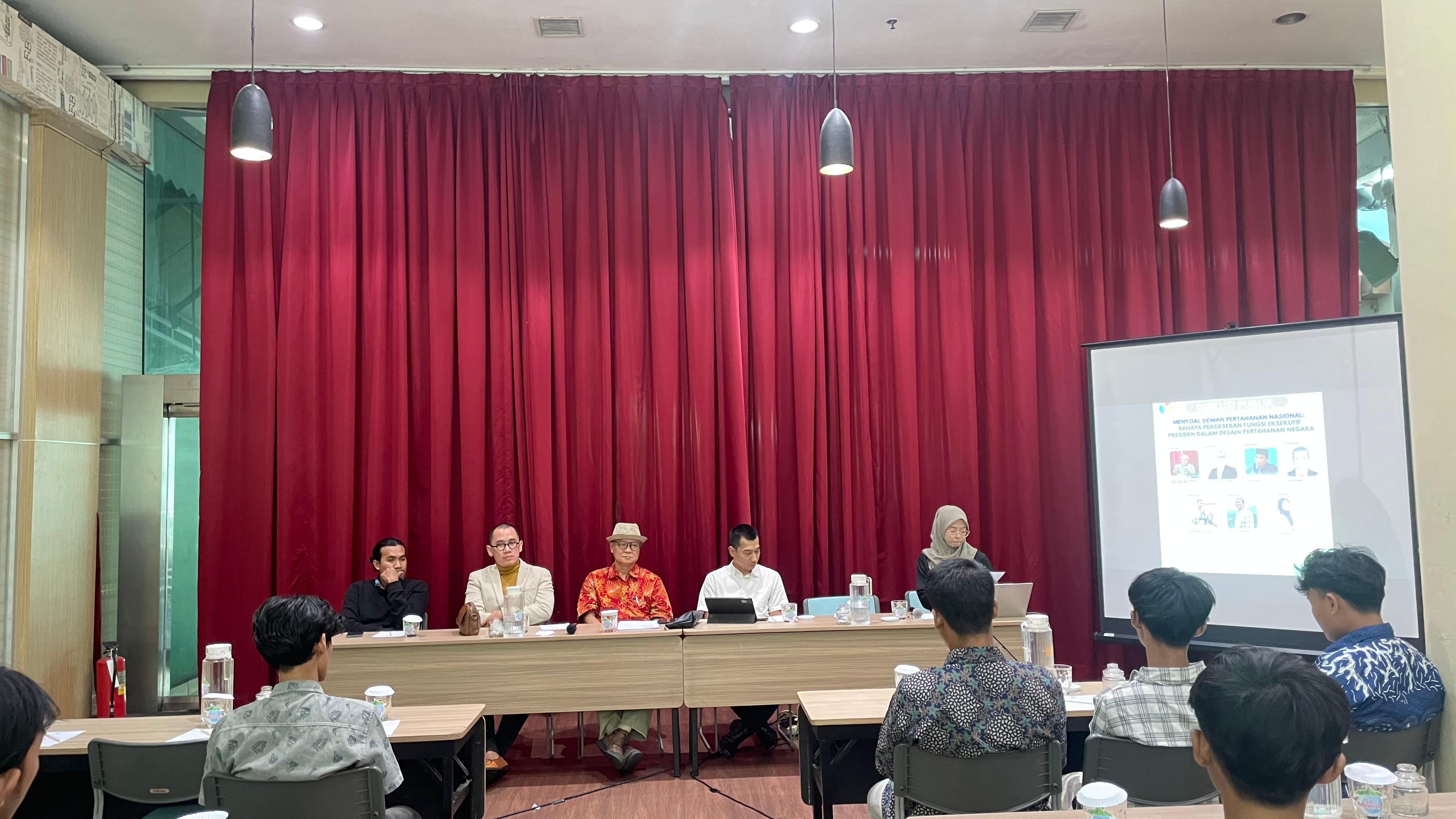 Public Expected to Help Monitor National Defence Governance