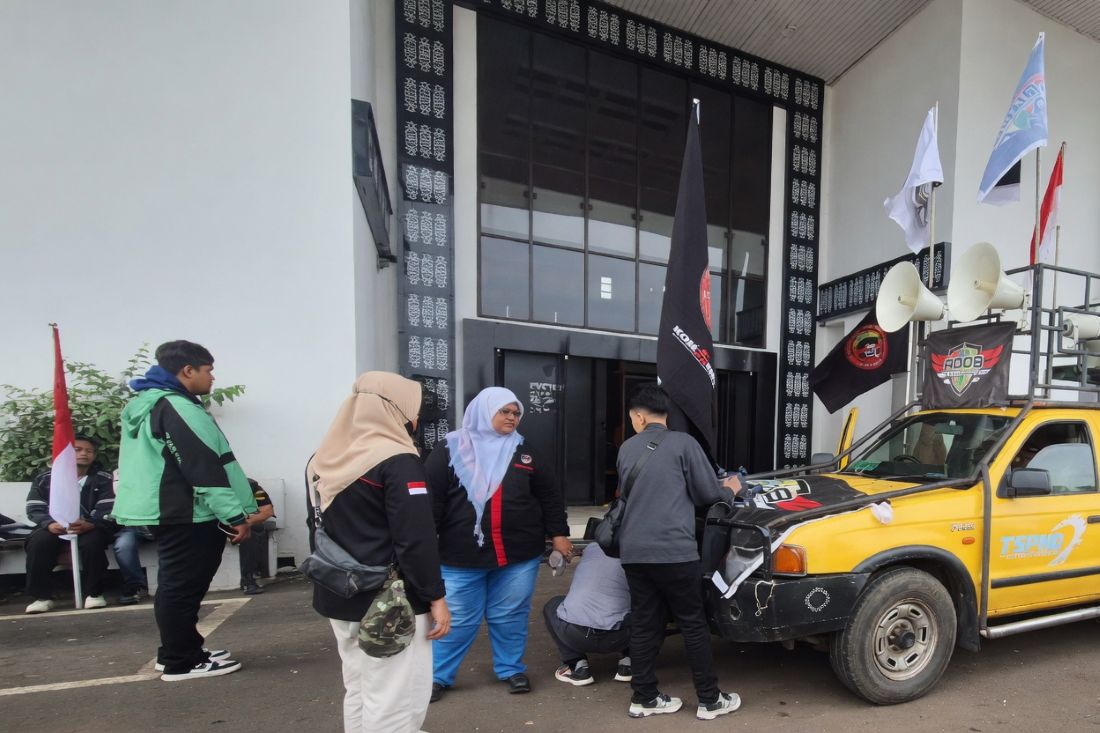 Hundreds of Batam Online Drivers Protest at Kepri Governor's Office, Here Are Their 10 Demands