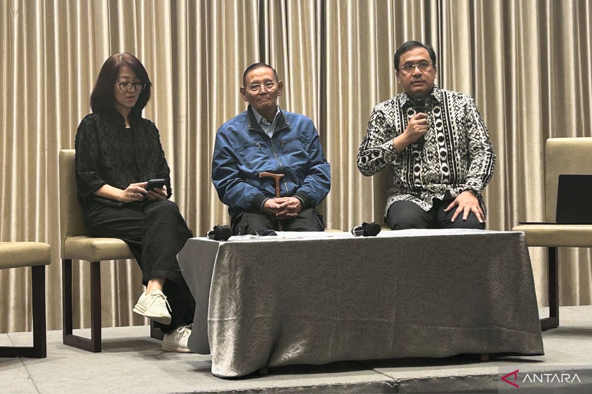 Former BPK chair denies lack of independence in testimony at Nadiem's trial