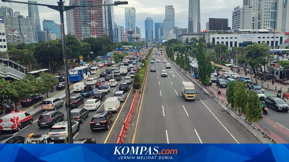 Jakarta Toll Road Conditions This Morning: Cawang–Tebet Congested, Contraflow Activated