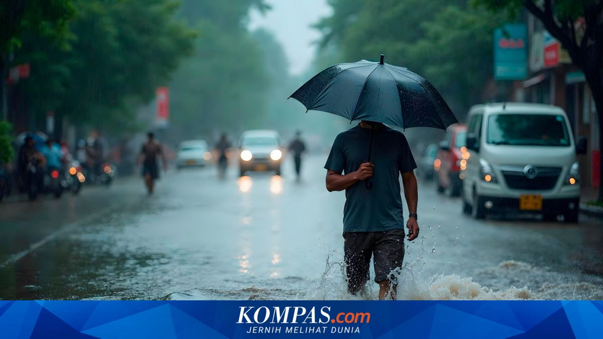 Jakarta Drenched in Rain Today as Humidity Reaches 96 Per Cent