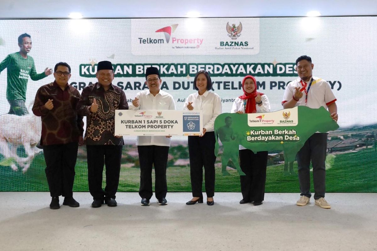 Baznas distributes sacrificial animals to flood victims in Aceh Tamiang