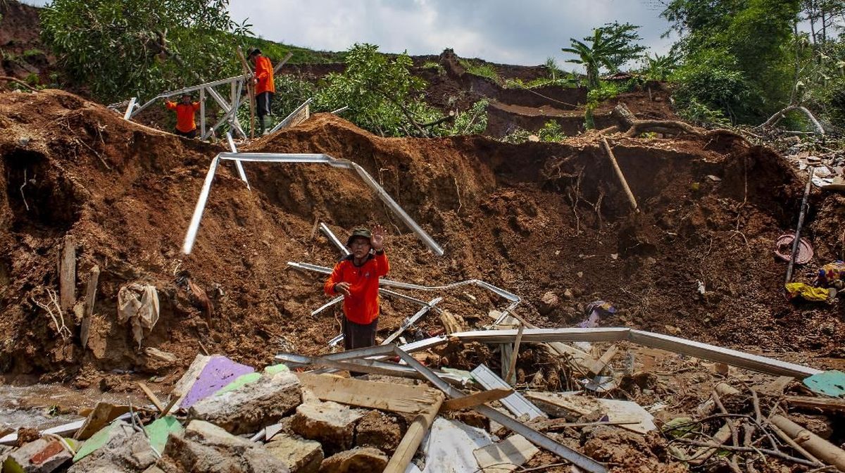 Mother and Child Victims of Batangtoru Landslide in South Tapanuli Found Dead