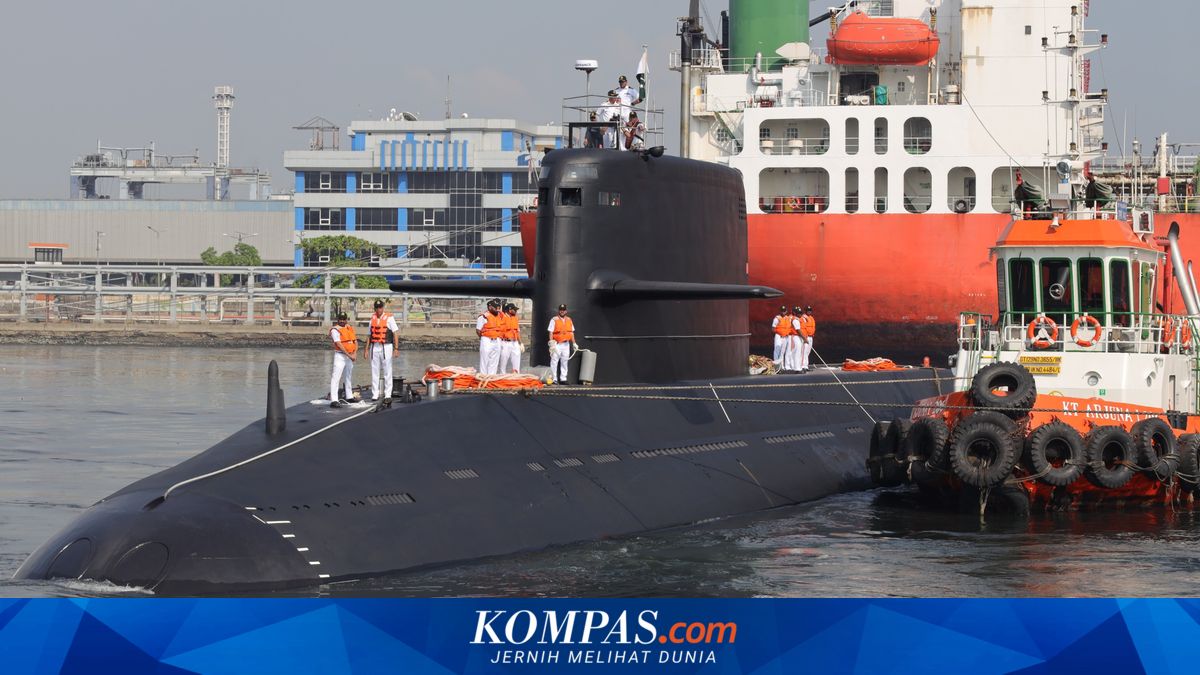 Three Pakistani Warships Dock at Tanjung Priok: What's Happening?