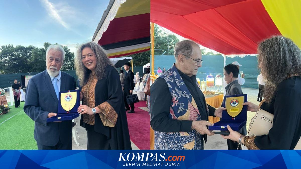 BNPP RI Plaque Gift to Timor-Leste President and Prime Minister, Symbol of Friendship Between Two Neighbouring Countries