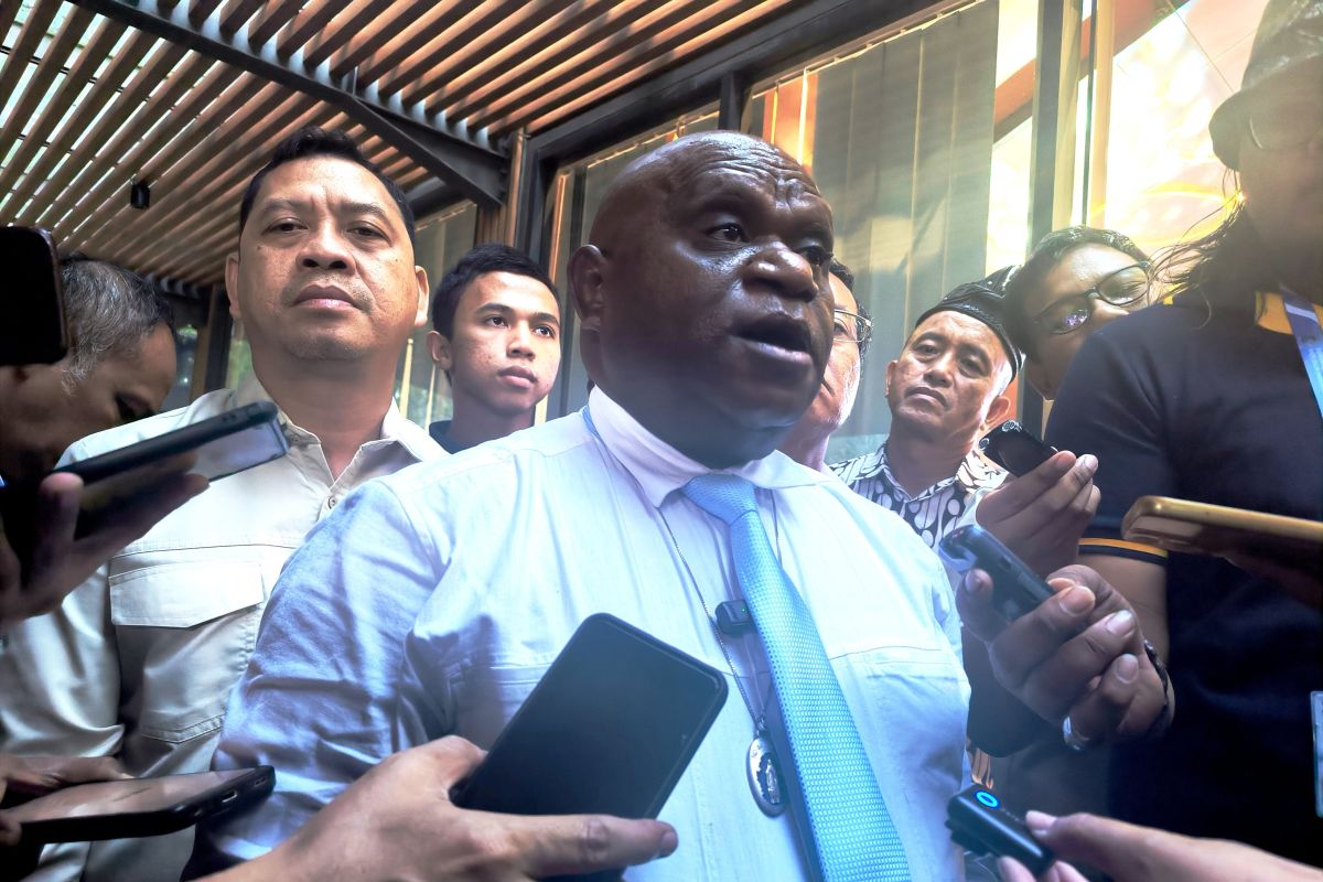 Pigai outlines the main points of the Indigenous Peoples Bill