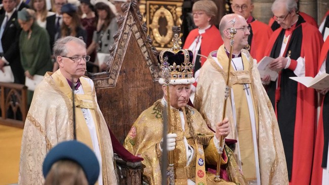 This Radio Station Announces the Death of King Charles III, Then Apologises for Incorrect Information