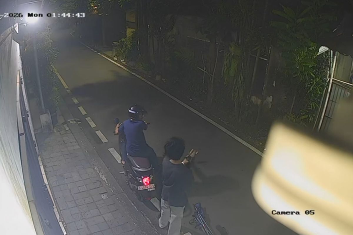 Police arrest four suspects over group assault during a brawl in Cilandak