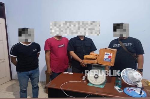 Customs Foil Narcotics Parcel Shipment Attempt in Palu