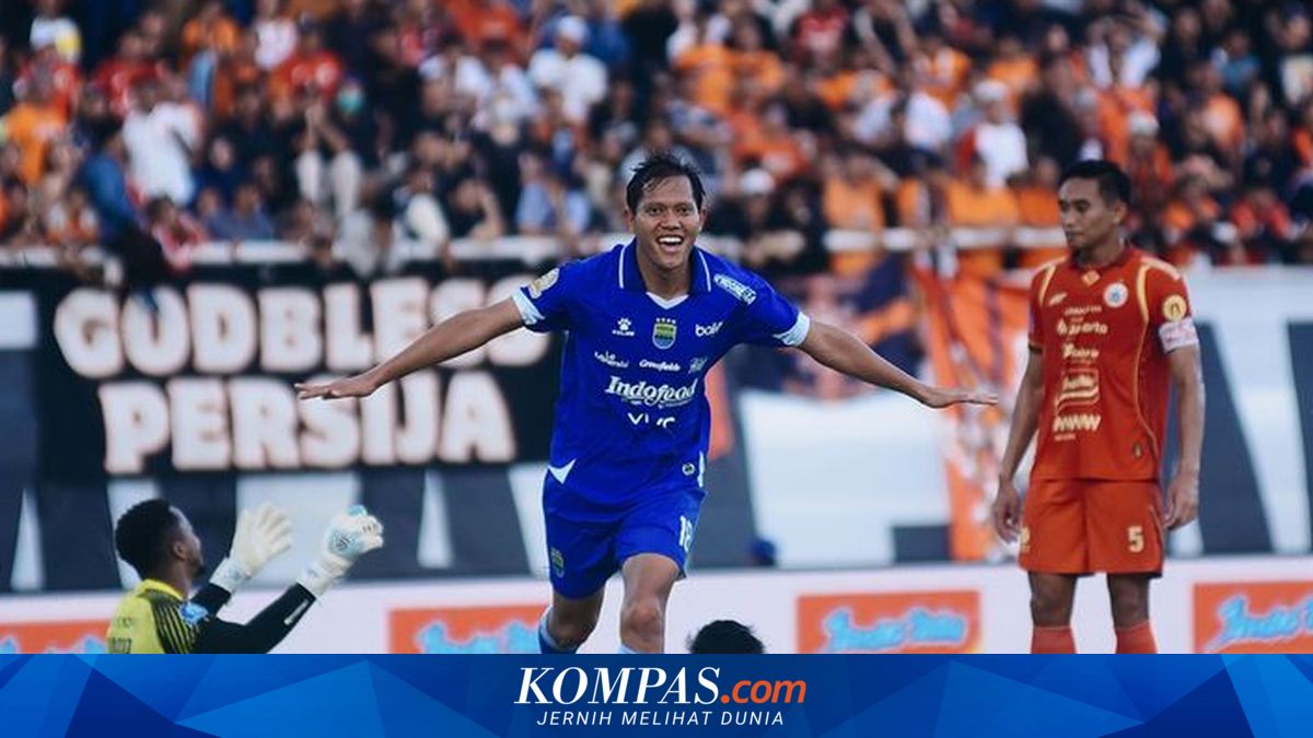 Awaiting Persib's Championship Hat-Trick and a Delayed IPO