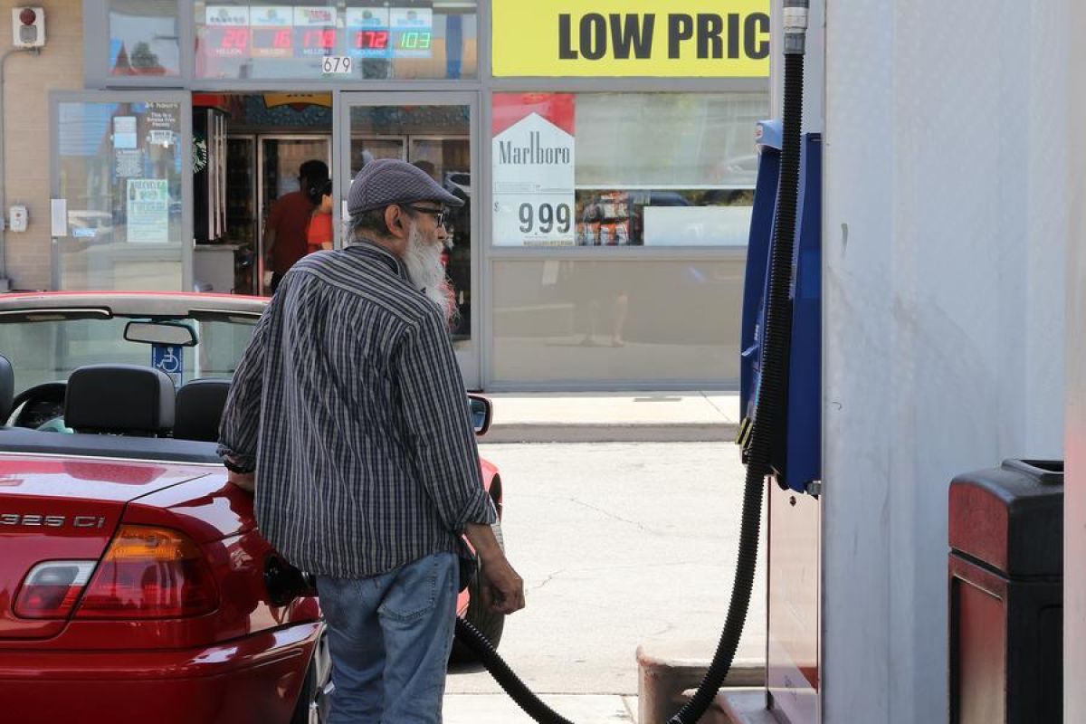 From petrol to groceries, price rises burden US consumers