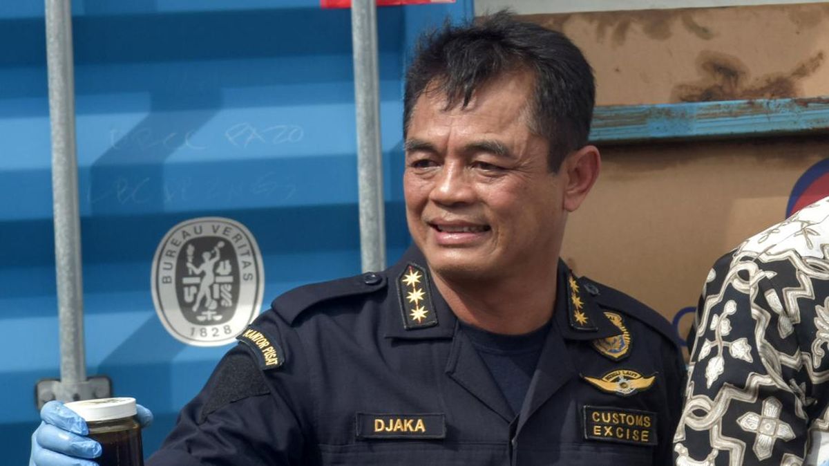 KPK Prosecutors: Director-General of Customs Received a Total of Rp61 Billion in Bribes from Blueray Cargo Boss