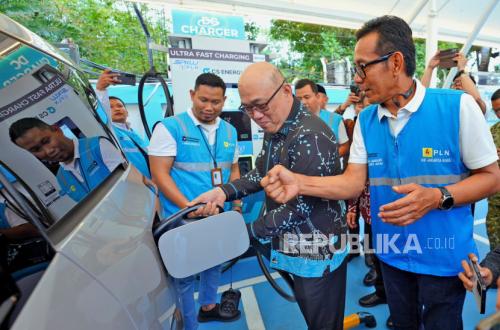 PLN Opens 5,000th SPKLU in Indonesia as EV Users' Journeys Become Easier and More Convenient