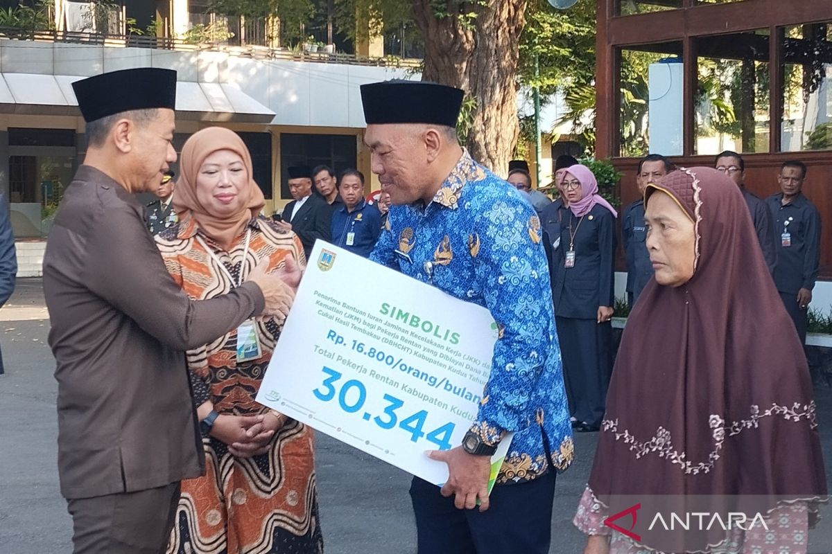 30,344 vulnerable workers in Kudus covered by workers' social security