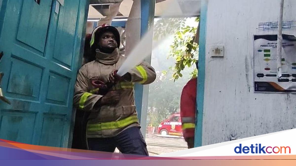 Student unrest at USK Aceh as Faculty of Agriculture building and six vehicles burned