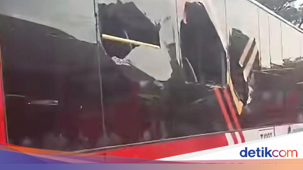 Transjakarta Bus Collision in East Jakarta: Conductor Suspended Immediately