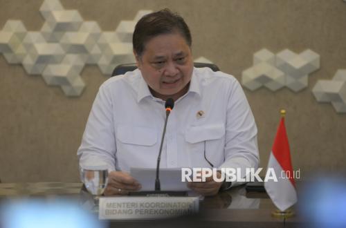 Airlangga Reports to the Presidential Palace on Commodity Export Implementation: This Is the Scheme