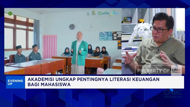 Video: An Academic Explains the Importance of Financial Literacy for Students