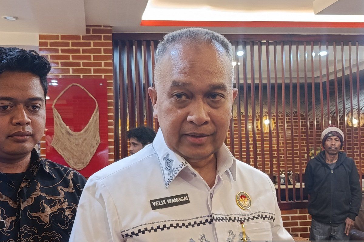 Papua Executive Committee designates the Deputy Governor Ones as a symbol to accelerate the Free Nutritious Meals (MBG) programme