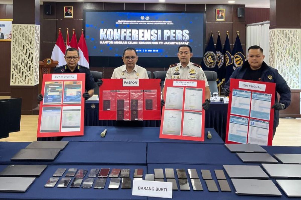 Jakbar Immigration Arrests Four Foreign Nationals in Online Fraud Posing as a Payment Application