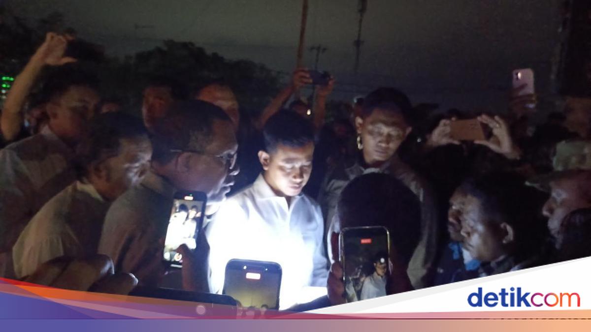 Gibran Rakabuming Raka Arrives in Kupang, Immediately Intercepted by Students