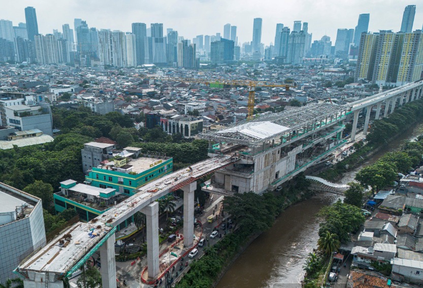 Integrated with Other Modes, Jakarta LRT Extends Route to Dukuh Atas