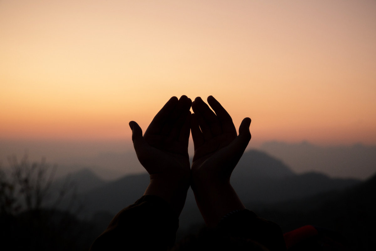 A Collection of Prayers for a Calm Heart: Arabic, Latin and Meaning