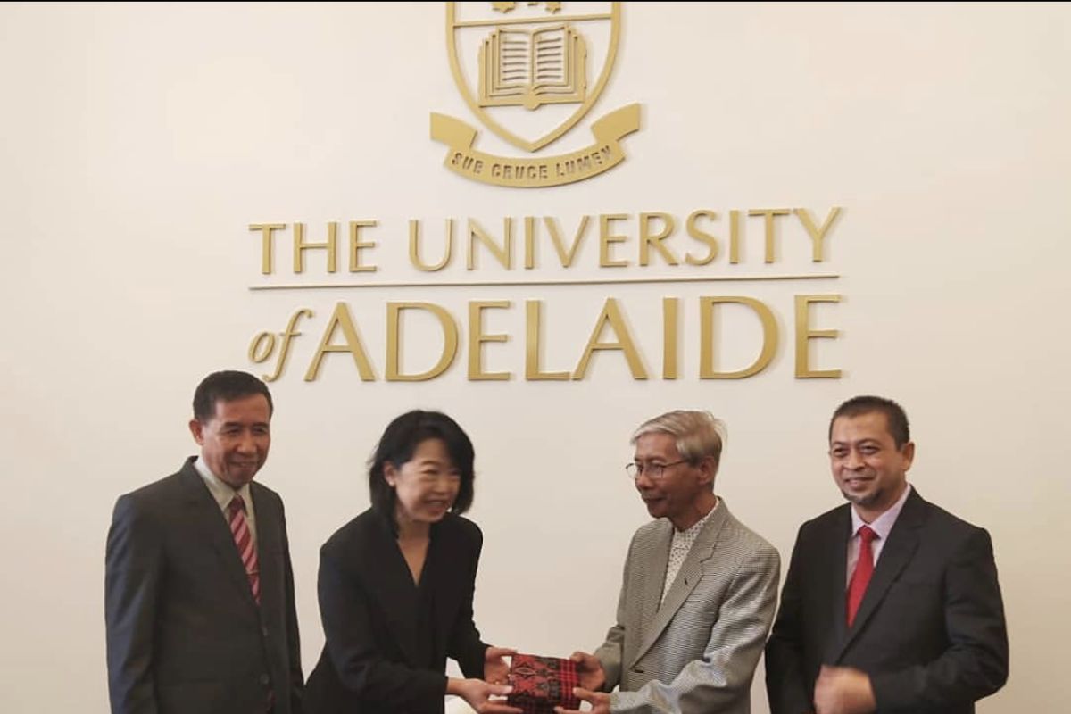 Australian researchers announce breakthrough in fast-charging lithium-ion battery technology