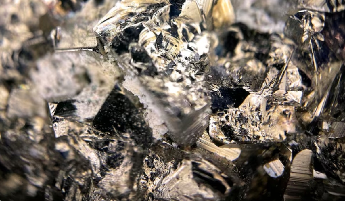 Rare Earth Metals: The Global Power Map and Non-Chinese Ambitions