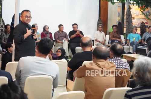 Several Civic Figures Attend a Screening of the Film 'Pesta Babi'; Their Reactions