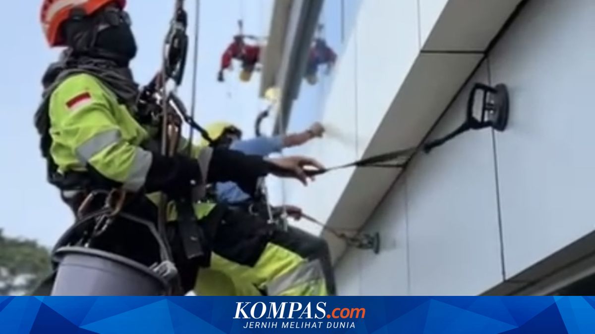 No Fixed Salary: High-Rise Window Cleaners Live Project to Project