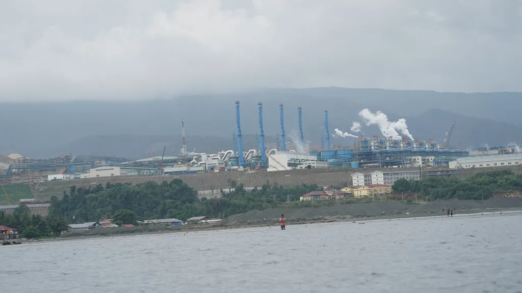 Indonesia's Nickel Investment Remains Strong, Policy Stability Key - Kompas.id