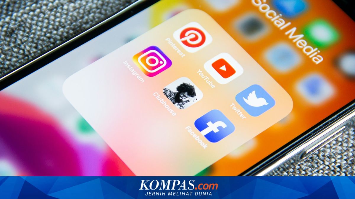 Between Security and Privacy: Should Social Media Accounts Be Required to Include a Phone Number?