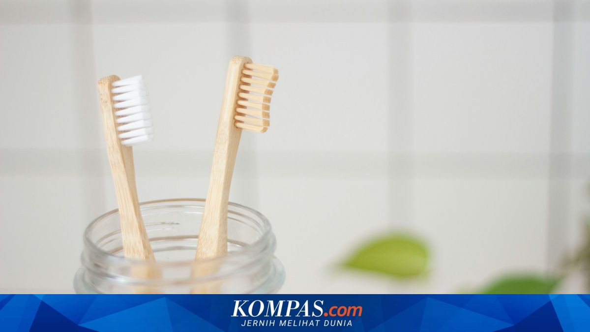 How Often Should You Change Your Toothbrush? A Doctor's Advice