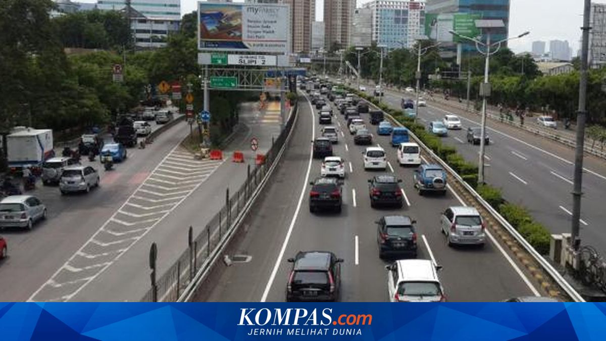 Traffic on Jakarta's Toll Roads This Morning: Smooth, Congested, and Contraflow in Place