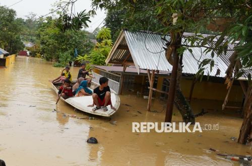 BMKG Issues Warning as Heavy Rain Looms Across Several Regions of Indonesia